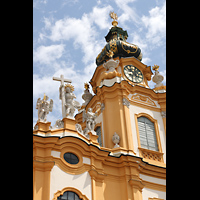 Melk, Benediktinerkloster, Stiftkirche St. Petrus und Paulus, Rechter Turm