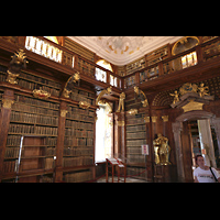Melk, Benediktinerkloster, Stiftkirche St. Petrus und Paulus, Prunkraum der Stifsbibliothek