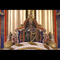 Basedow, Dorfkirche, Figur Knig Davids in der Mitte des Orgelprospekts