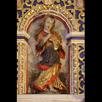 Basedow, Dorfkirche, Figur am Orgelprospekt rechts