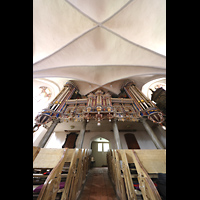 Basedow, Dorfkirche, Perspektivischer Blick auf die Orgel