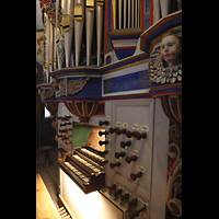 Basedow, Dorfkirche, Spieltisch seitlich und Prospektpfeifen des Oberwerks