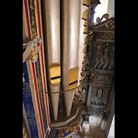 Basedow, Dorfkirche, Blick entlang des rechten Pedalturms in die Kirche