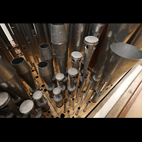 Berlin, St. Hedwigs-Kathedrale, Pfeifen der Oboe 8 und des Englischhorn 16 im Schwellwerk