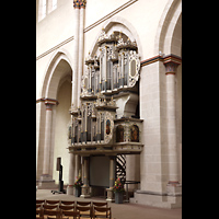 Braunschweig, Klosterkirche St. Mariae, Orgel seitlich von der Chortrennwand aus gesehen