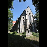 Braunschweig, Klosterkirche St. Mariae, Fassade und Seitenansicht von Nordwesten