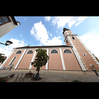 Cham, St. Jakob, Seitenansicht mit Turm