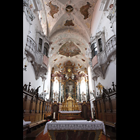 Cham, St. Jakob, Chorraum mit Seitenlogen und Hochaltar aus dem frhen 20. Jh.