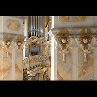 Dresden, Frauenkirche, Seitlicher Blick zwischen den Pfeilern zur Orgel