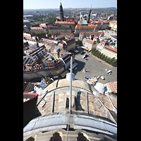 Dresden, Frauenkirche, Blick von der Laterne nach unten auf den Neumarkt