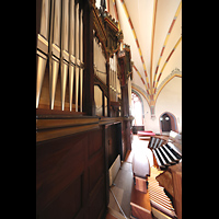 Halle (Saale), Pauluskirche, Seitlicher Blick auf Hauptorgel, Spieltisch und Nordwerk