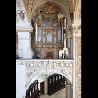 Kempten, Basilika St. Lorenz, Blick von der Laurentoisorgelempore zur Marienorgel