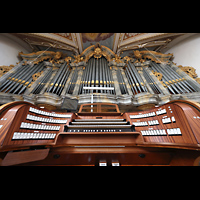 Kempten, Basilika St. Lorenz, Spieltisch und Hauptorgel perpsektivisch