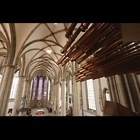 Mnster, St. Lamberti, Blick ber das Rckpositiv und die Chamaden in die Kirche