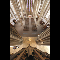 Mnster, St. Lamberti, Blick entlang die Rckpositiv-Prospektpfeifen nach unten in die Kirche