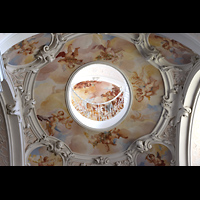 Niederaltaich, Benediktinerabtei, Basilika St. Mauritius, Kreisfrmigen Durchbrechungen des Seitenschiffsgewlbes