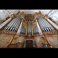 Niederaltaich, Benediktinerabtei, Basilika St. Mauritius, Orgel mit Spieltisch perspektivisch