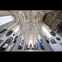 Nrdlingen, St. Georg, Vierung mit Seitenorgel und Blick in den Chorraum und ins Gewlbe