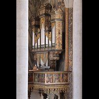 Nrdlingen, St. Georg, Seitenorgel von der Hauptorgel aus gesehen