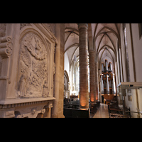 Rheine, St. Dionysius, Blick vom Altar des Hl. Josef im sdl. Seitenschiff zur Orgel