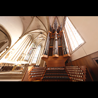 Rheine, St. Dionysius, Orgel mit Spieltisch perspektivisch