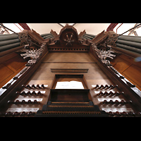 Tangermnde, St. Stephan, Spieltisch mit Blixck nach oben aufs Hauptwerk, links und rechts: Pedaltrme