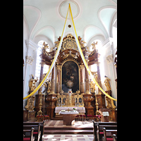 Vilshofen, Stadtpfarrkirche St. Johannes der Tufer, Altarraum