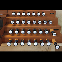 Vilshofen, Stadtpfarrkirche St. Johannes der Tufer, Rechte Registerstaffel