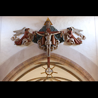 Waldkirchen, St. Peter und Paul (Bayernwalddom), Kreuz an der Langhaushochwand