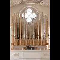 Weilheim i.OB., Stadtpfarrkirche Mari Himmelfahrt, Hauptwerk und Pedal der Hauptorgel vom Solowerk / Altar aus gesehen