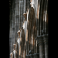 Glasgow, St. Mungo Cathedral, Sulen im Hauptschiff