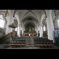 Wittenberg, Stadtkirche St. Marien, Innenraum / Hauptschiff in Richtung Orgel