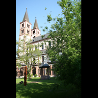 Würzburg, Dom St. Kilian, Ansicht vom Innenhof des Kreuzgangs