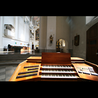 Würzburg, Augustinerkirche, Blick vom mobilen Spieltisch in den Chor