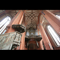 Güstrow, Pfarrkirche St. Marien, Orgel und Kanzel
