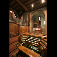 Echternach, St. Willibrord Basilika, Spieltisch und Orgel