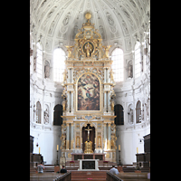 München (Munich), Jesuitenkirche St. Michael (ehem. Hofkirche), Chor mit Altar