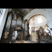 Ottobeuren, Abtei - Basilika, Blick von der Dreifaltigkeitsorgel zur Heilig-Geist-Orgel