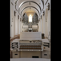 Rottenburg, Dom St. Martin, Fahrbarer Spieltisch der Chorgel mit Blick zur Hauptorgel