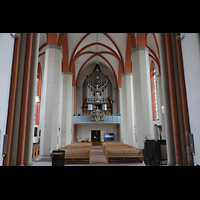 Braunschweig, St. Petri, Innenraum in Richtung Orgel