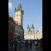 Praha (Prag), Matka Bo pred Tnem (Teyn-Kirche), Prager Rathausuhr (links) und Blick ber den Altstdter Ring zur Teyn-Kirche