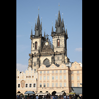 Praha (Prag), Matka Bo pred Tnem (Teyn-Kirche), Doppelturmfassade