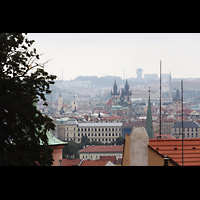 Praha (Prag), Bazilika sv. Jakuba (St. Jakob), Blick von der Prager Burg auf die Teyn- und Jakobskirche