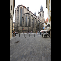 Praha (Prag), Matka Bo pred Tnem (Teyn-Kirche), Blick von der Tnsk seitlich auf den Chor und die Trme