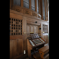 Bautzen, Dom St. Petri, Spieltisch der Eule-Orgel seitlich