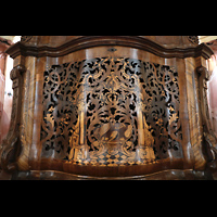 Weingarten, Basilika  St. Martin, Intarsien am Spieltisch der Hauptorgel - hinter dem Gitter: ein Glockenspiel