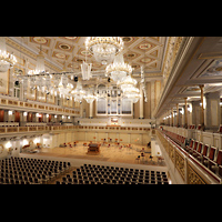 Berlin, Konzerthaus, Groer Saal, Seitlicher Blick in den Saal in Richtung Orgel
