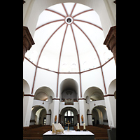 Berlin, St. Marien (Maria, Hilfe der Christen9, Innenraum in Richtung Orgel