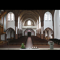Berlin, St. Marien, Blick über den Altar zur Emporenorgel