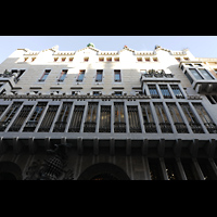 Barcelona, Palau Gell (Gaudi), Fassade zur Carrer Nou de la Rambla